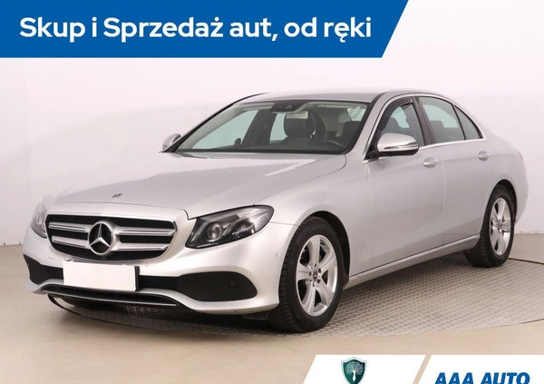 Mercedes-Benz Klasa E cena 90000 przebieg: 197272, rok produkcji 2017 z Pabianice małe 436